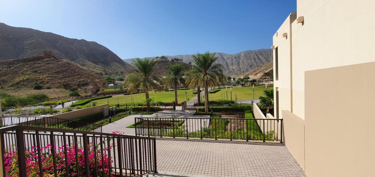 One 2Bhk Elegant Apartment In Muscat Bay 03 Ngoại thất bức ảnh